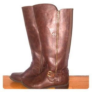 Guess brown riding boots!👢